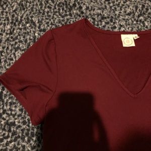 Maroon croptop size medium